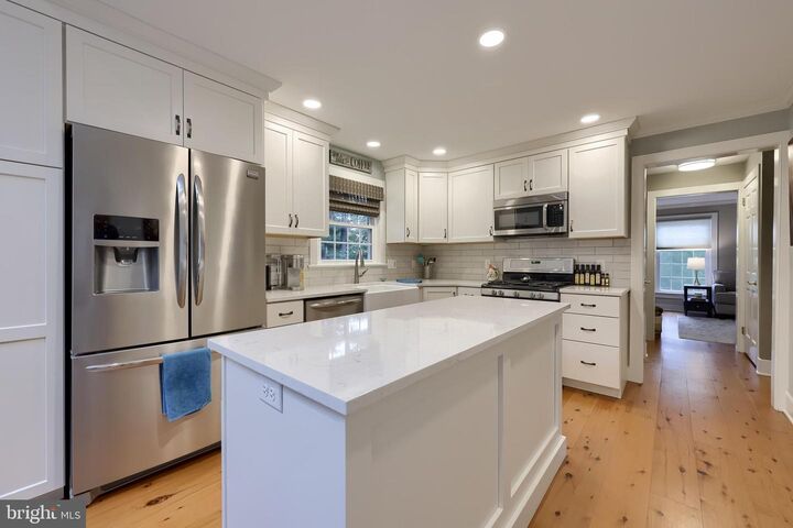 Property Photo:  2737 Long Farm Lane  PA 17601 