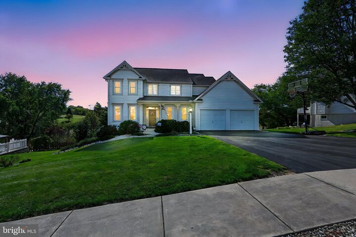 Property Photo:  9 Bullrush Ldg  PA 17022 