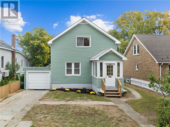 Property Photo: 202 Eyre ON P3C 4B2