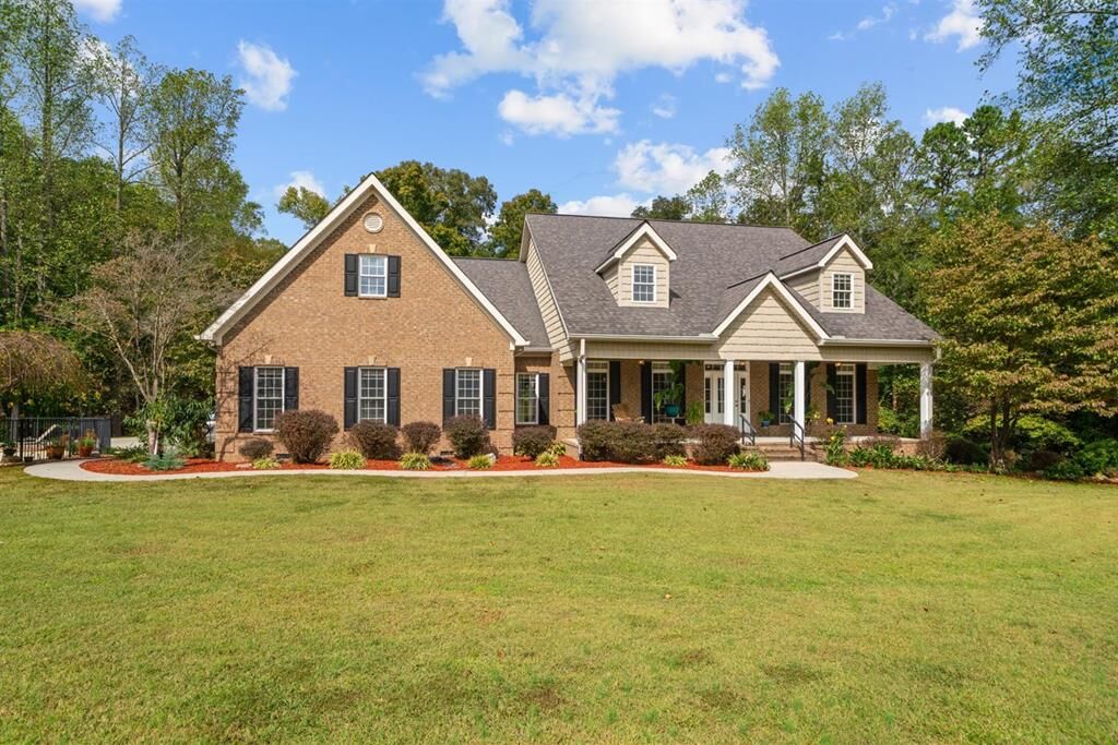 Property Photo: 1484 Fowler Drive GA 30720