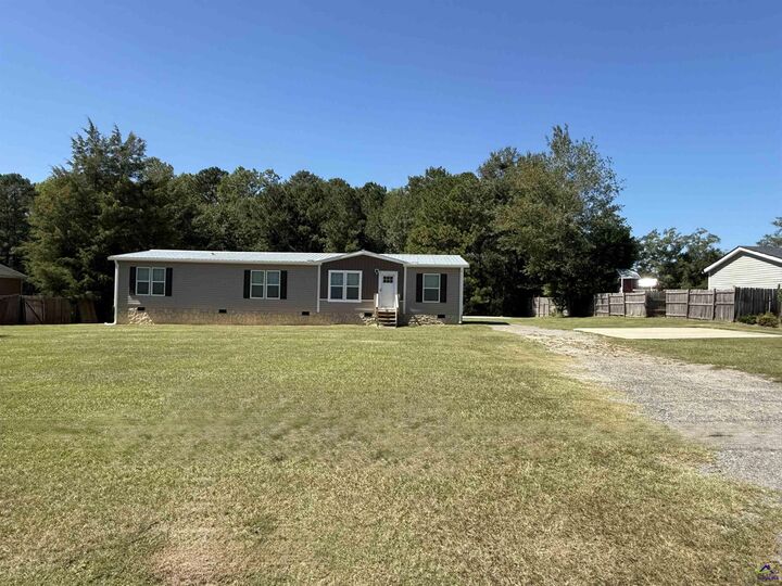 Property Photo: 419 Lake Joy Road GA 31047