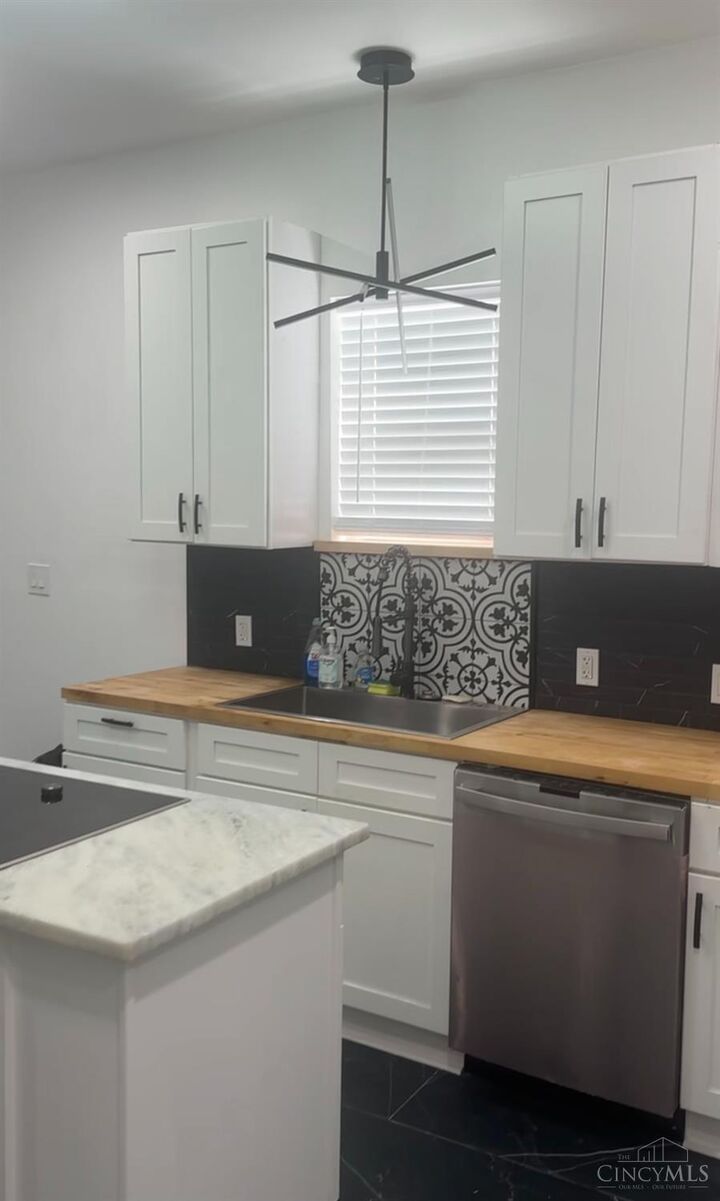 Property Photo:  1228 Rosemont Avenue  OH 45205 