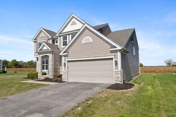 Property Photo: 575 Chariot Way OH 43040