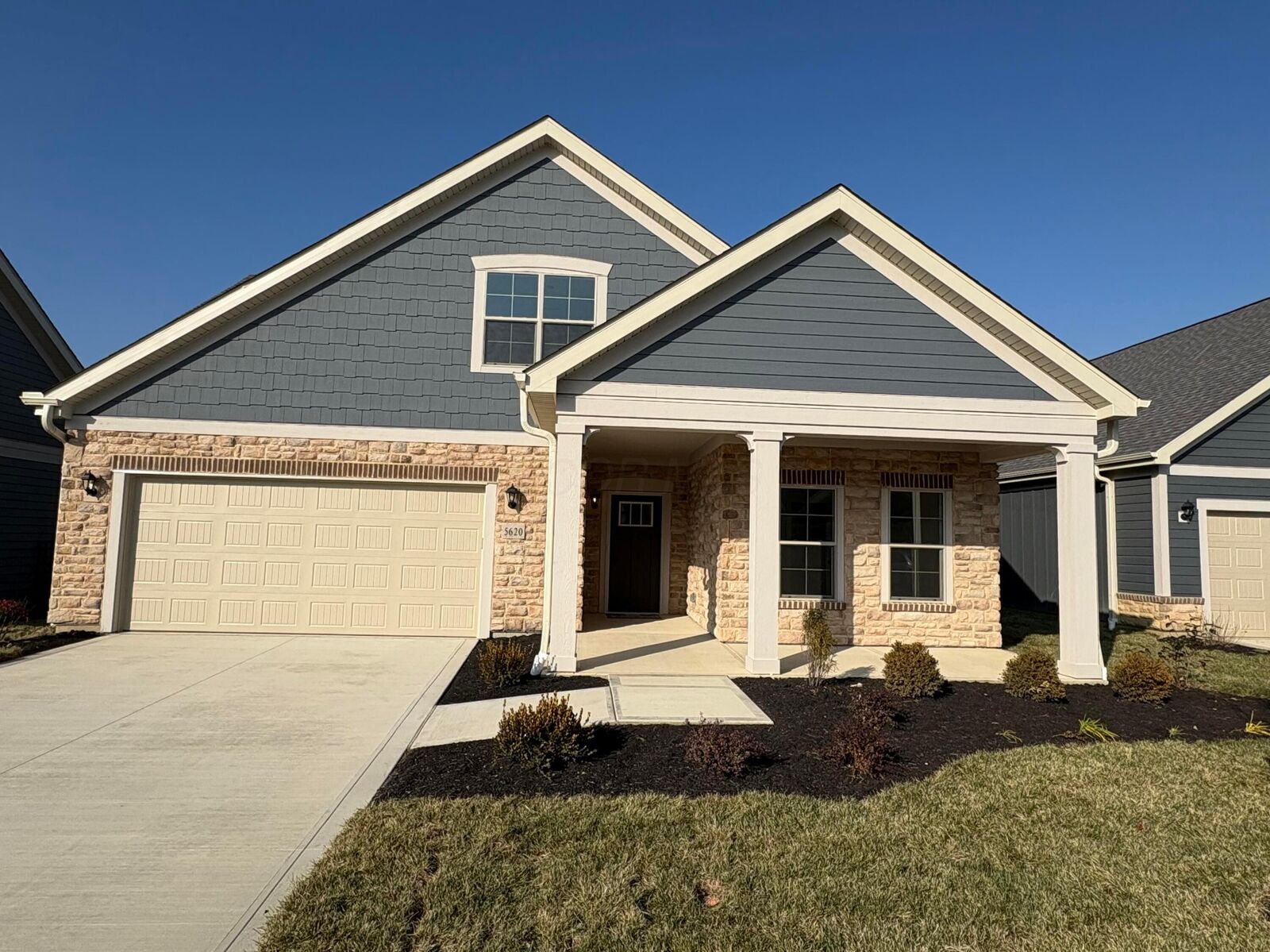 Property Photo: 5620 Aristocrat Drive Drive OH 43026