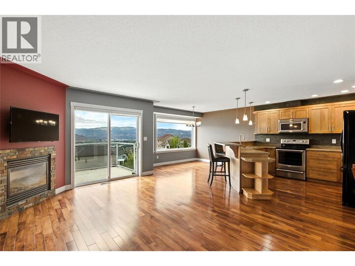 Property Photo: 1885 Grasslands Boulevard 12 BC V2B 0B8