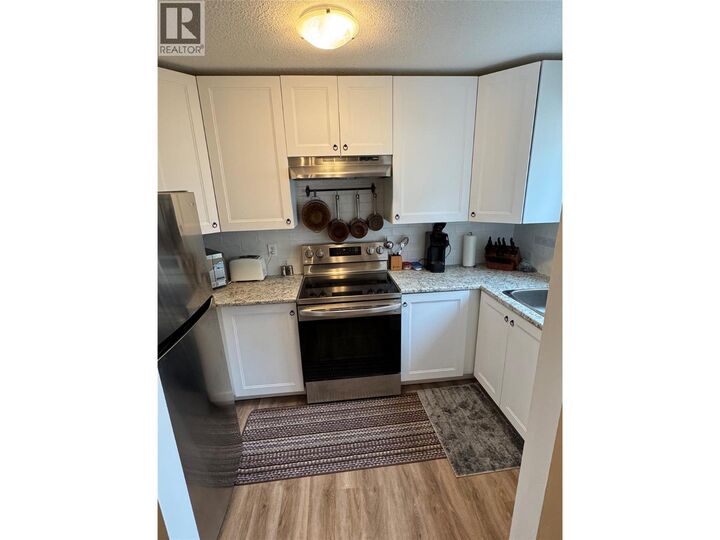 Property Photo: 1451 1 Avenue Northeast 403 BC V1E 1N8