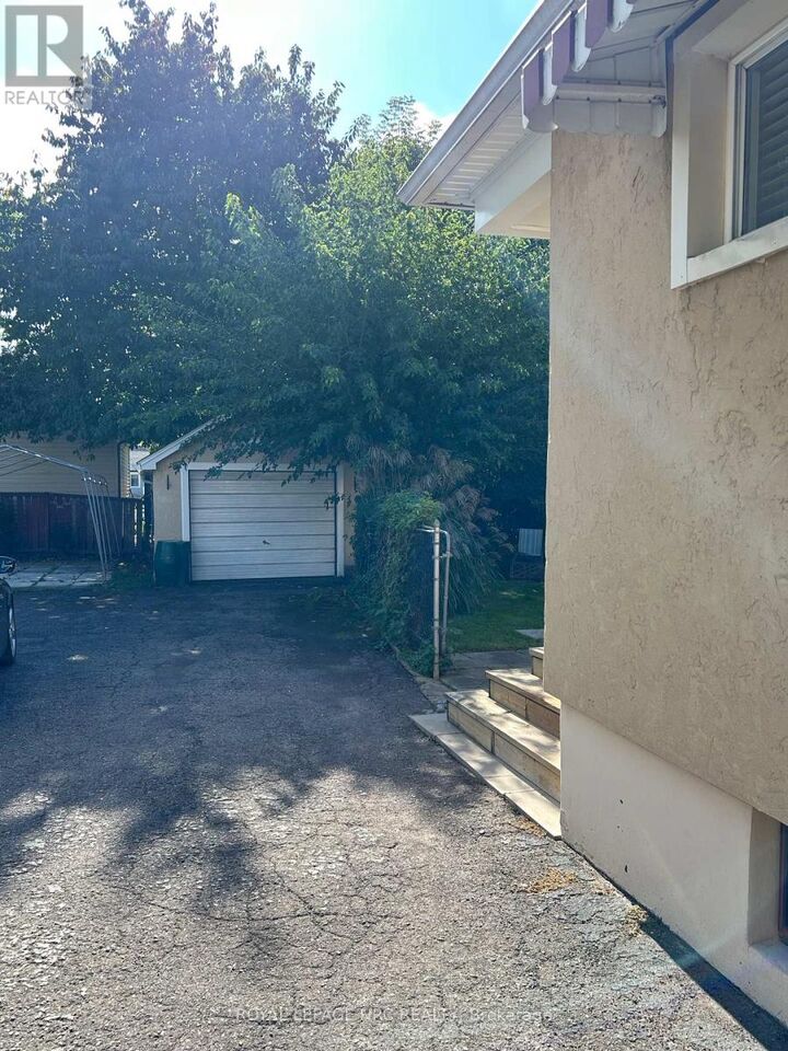 Property Photo:  116 Pleasant Avenue  ON L2R 1Y2