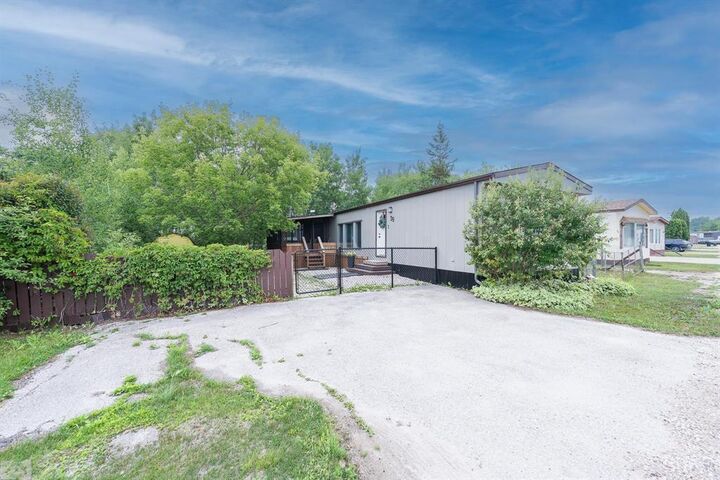 39 Delta Crescent  St Clements MB R1C 0G6 photo