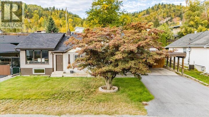 Property Photo: 434 3rd Avenue BC V1R 4V4