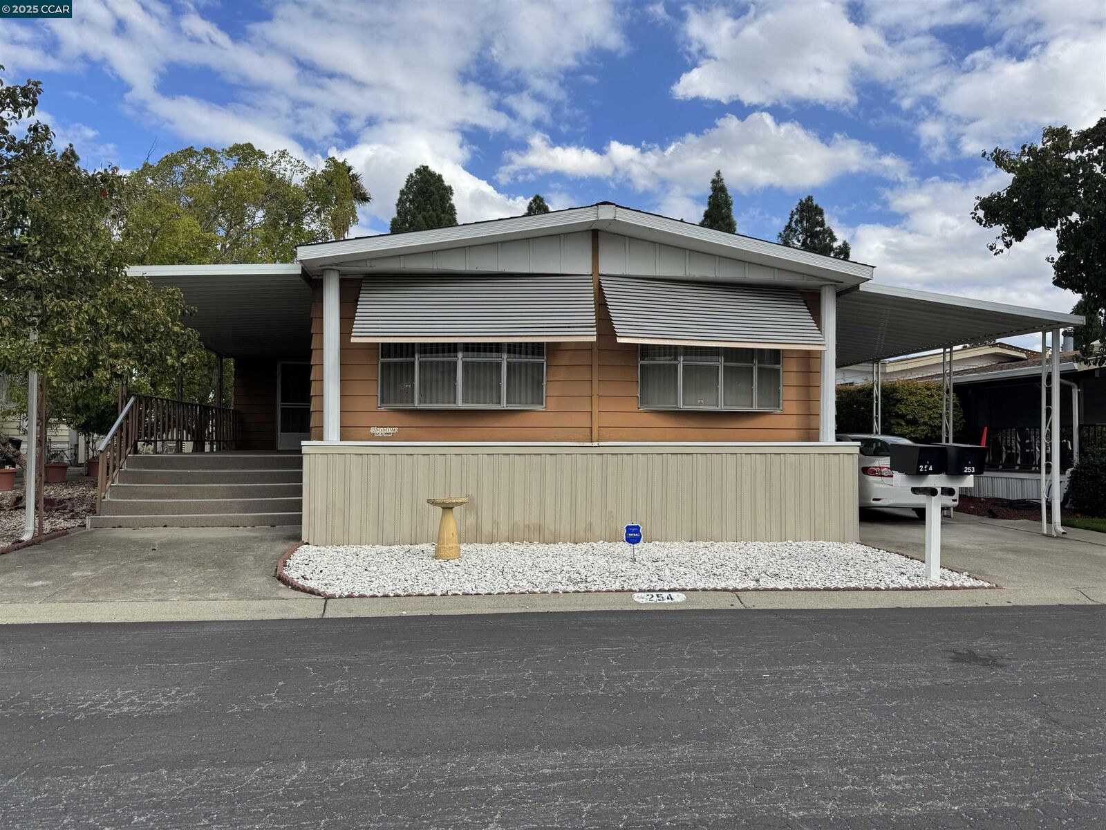 Property Photo: 254 Oahu Drive CA 94565