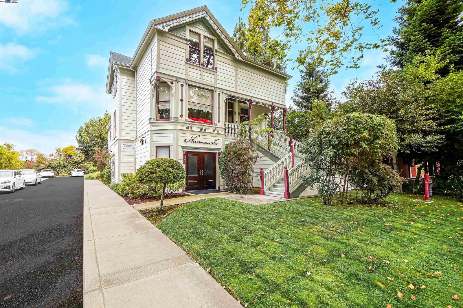 Property Photo: 742 B St CA 94541