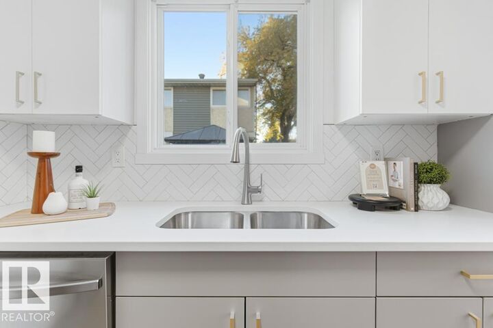 12G Clareview Village NW  Edmonton AB T5A 3P2 photo