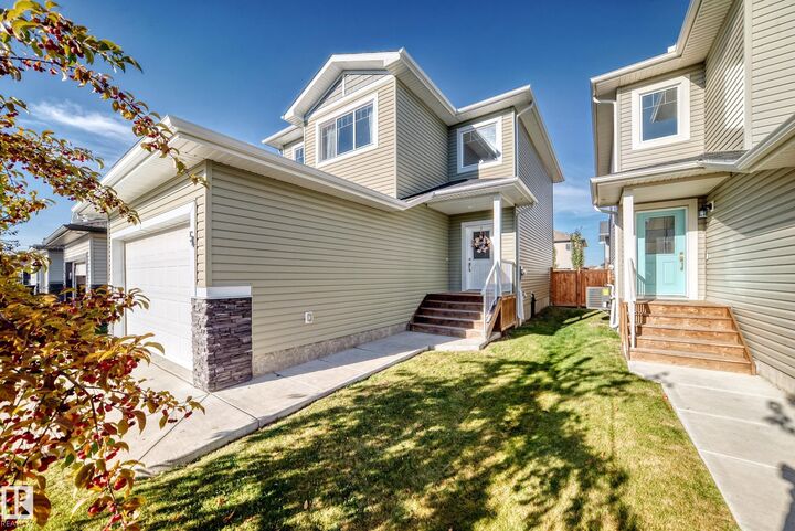 Property Photo: 54 Redding Way AB T8L 0S7