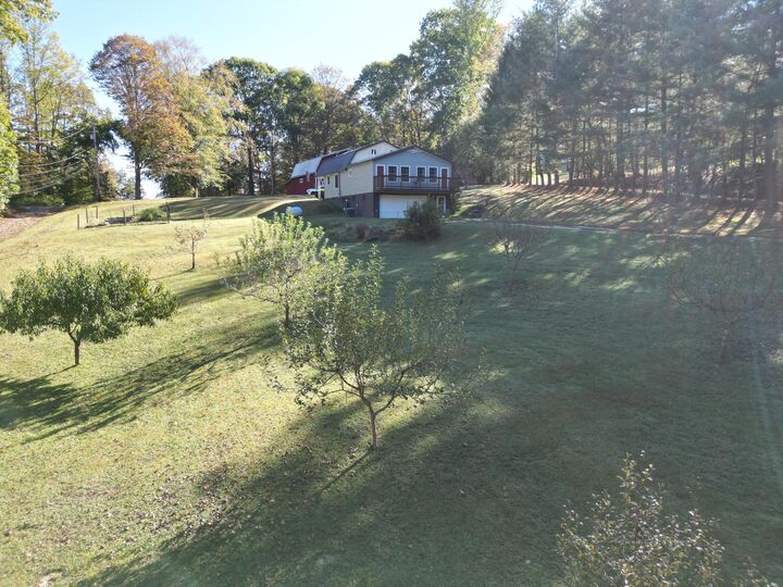 Property Photo: 105 Buena Vista Dr WV 26679