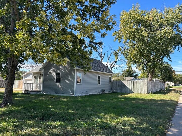 Property Photo: 1426 N Grand Island NE 68803