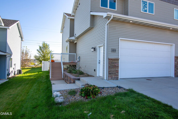 Property Photo: 3250 Capitol Avenue E ND 58501