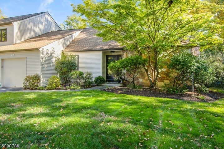20 Lenape Dr  Roseland Boro NJ 07068 photo