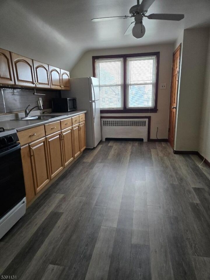 Property Photo: 134 W 31st St NJ 07002