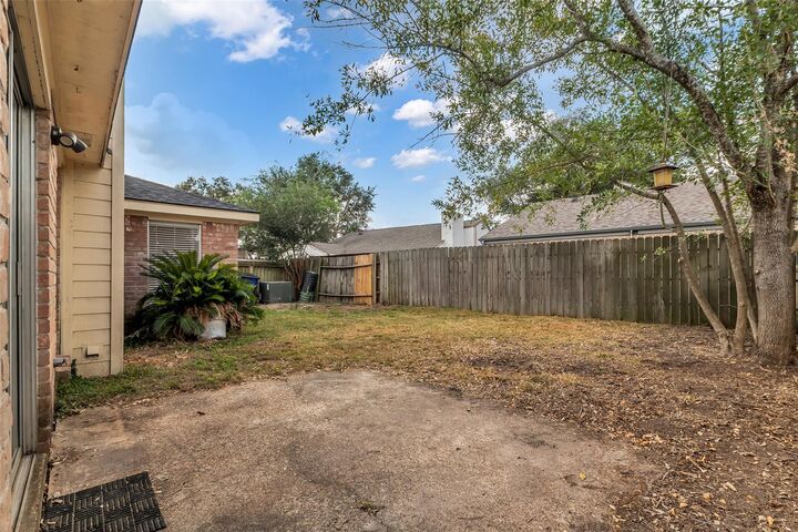 Property Photo: 4307 Eagle Fork Drive TX 77084
