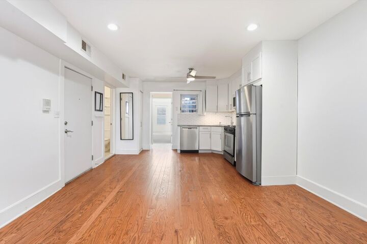 Property Photo: 281 4th St 3 NJ 07302