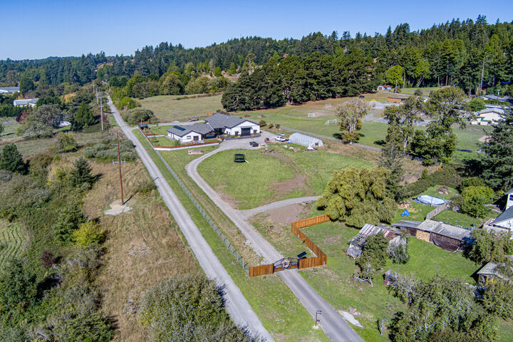Property Photo:  190 Wilder Road  CA 95528 