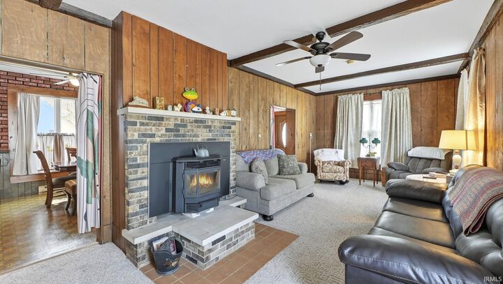 Property Photo: 426 N Line Street IN 46723-1106