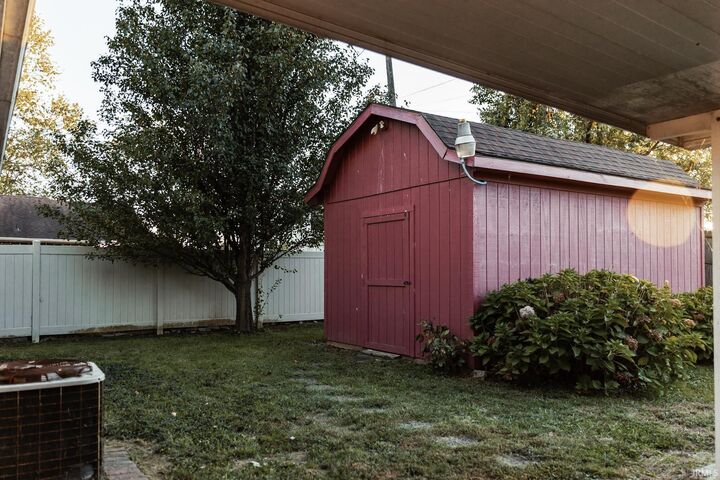 Property Photo: 5706 Foxboro Lane IN 47710