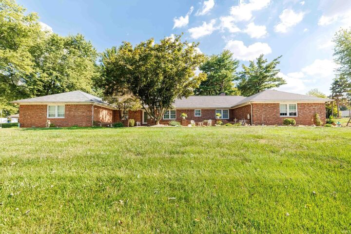 3165 Hazelwood Drive  Vincennes IN 47591 photo