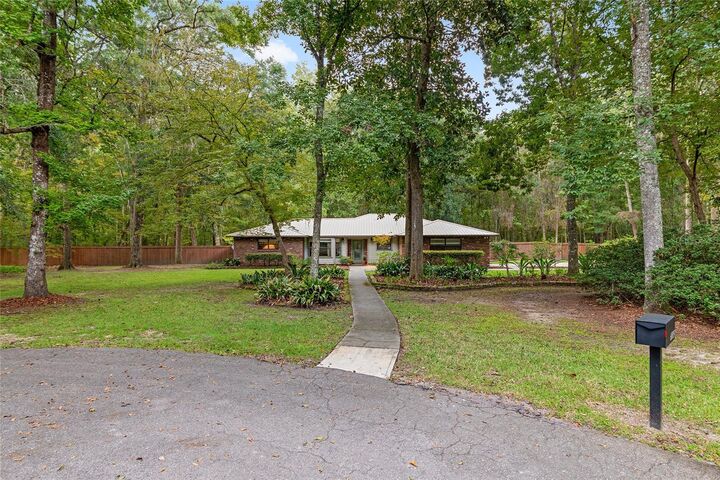 Property Photo:  6809 NW 90th Street  FL 32653 