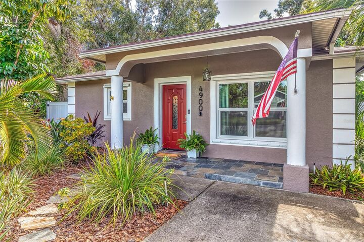 Property Photo: 4900 Rosedale Place N FL 33714