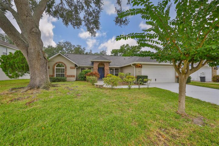 Property Photo: 7412 Mint Julep Drive FL 33578