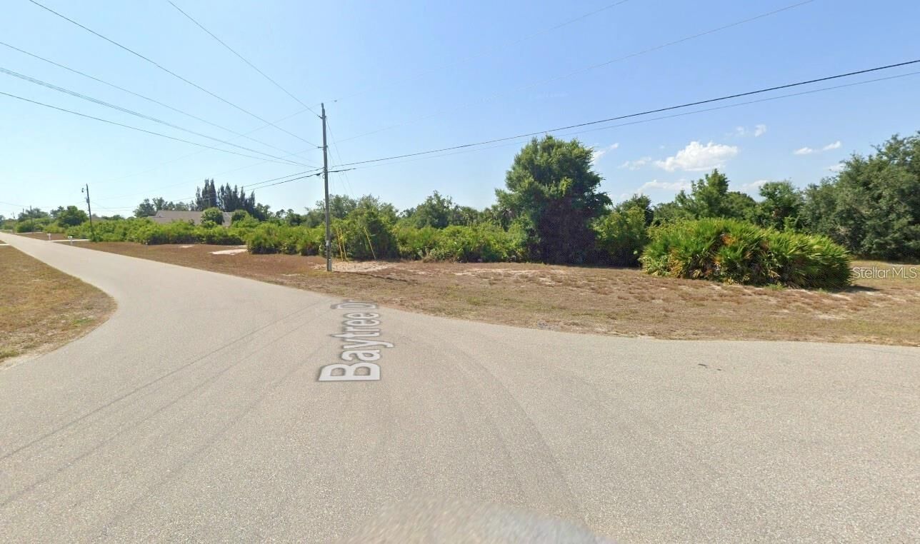Property Photo: 320 Baytree Drive FL 33947