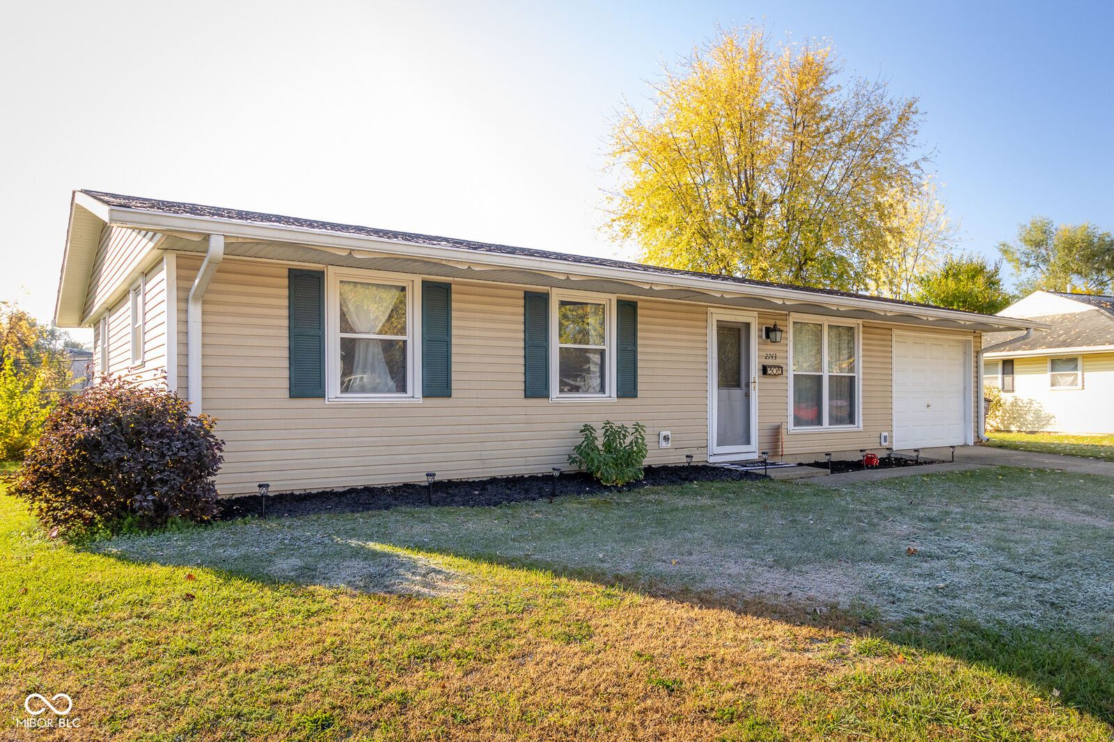 Property Photo:  2743 Streamside Drive  IN 47203 