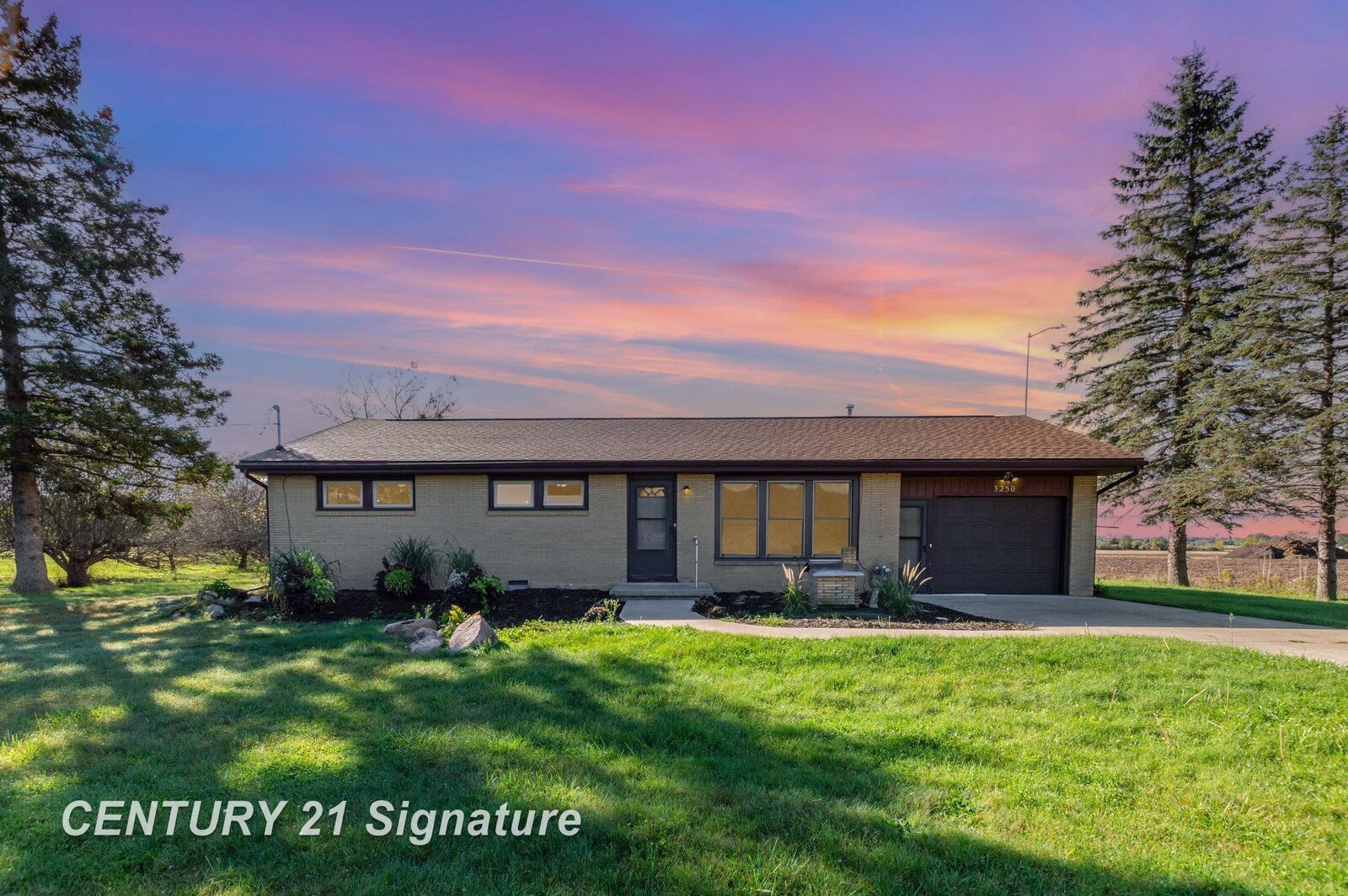 Property Photo: 3250 E Hubbard Road MI 48642