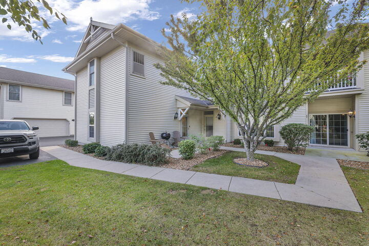 1513 92nd St 47  Sturtevant WI 53177 photo