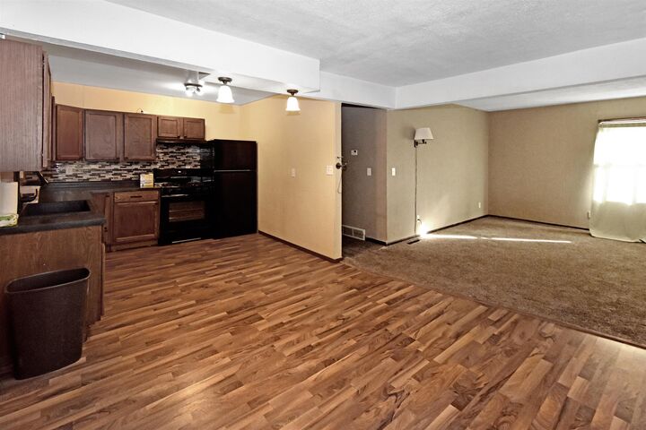 Property Photo: 1005 43rd St SE ND 58701