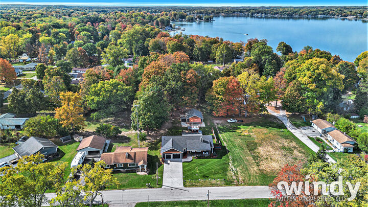 Property Photo: 4958 Forest Park Avenue MI 49098