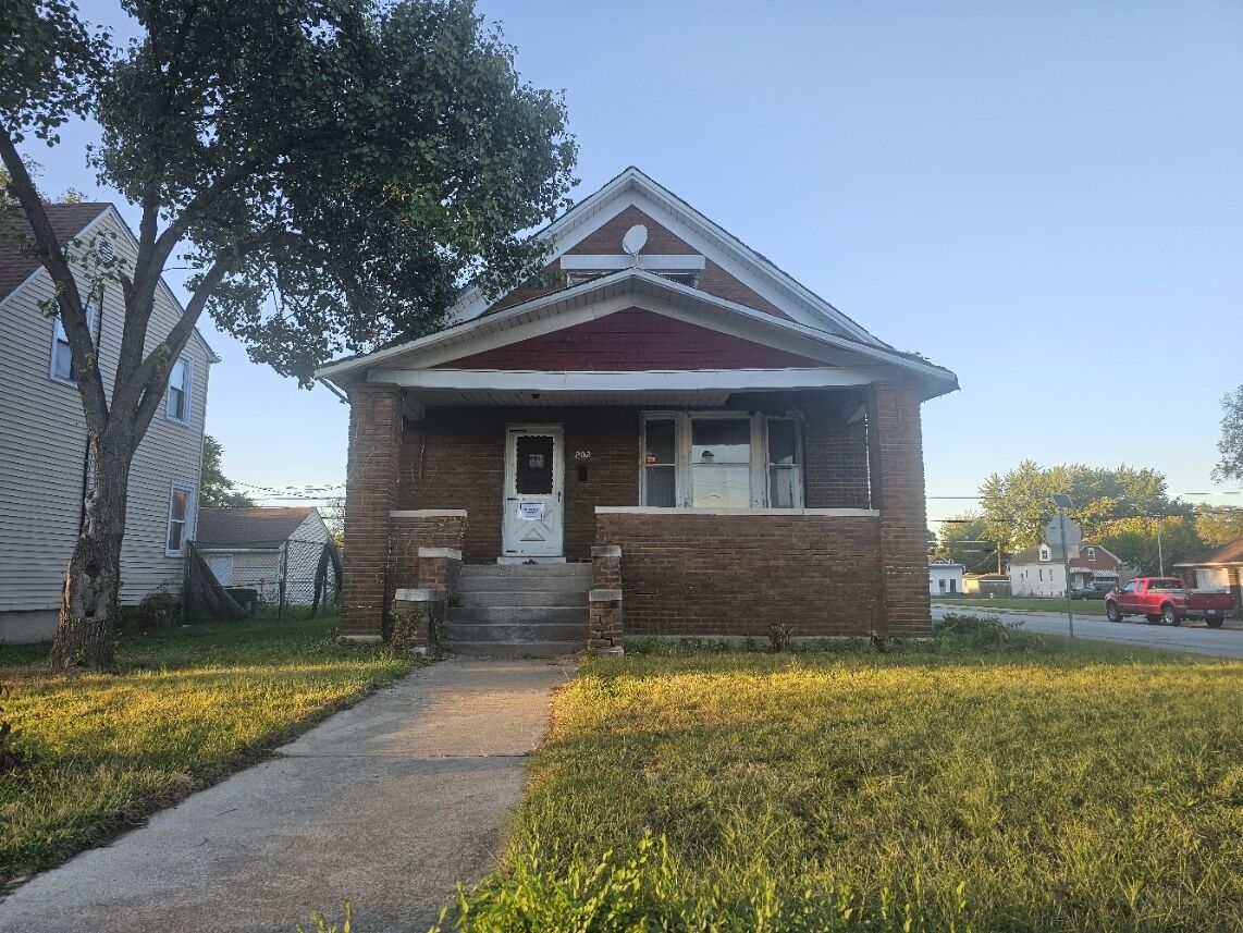 Property Photo: 202 156th Place IL 60409