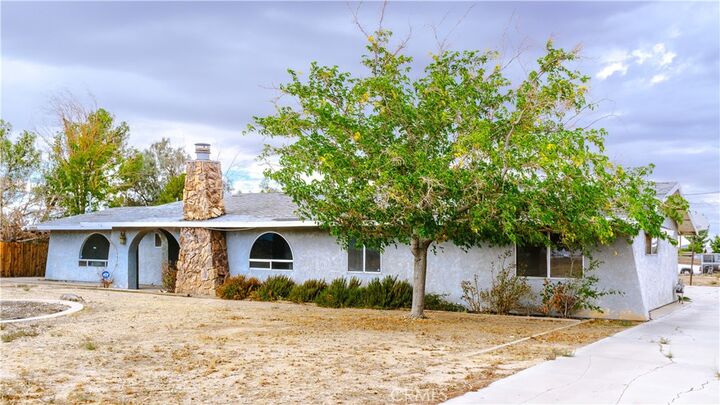 Property Photo:  21390 Tussing Ranch Road  CA 92308 