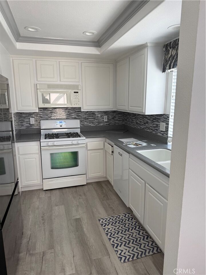Property Photo: 8565 Trinity 824D CA 92646