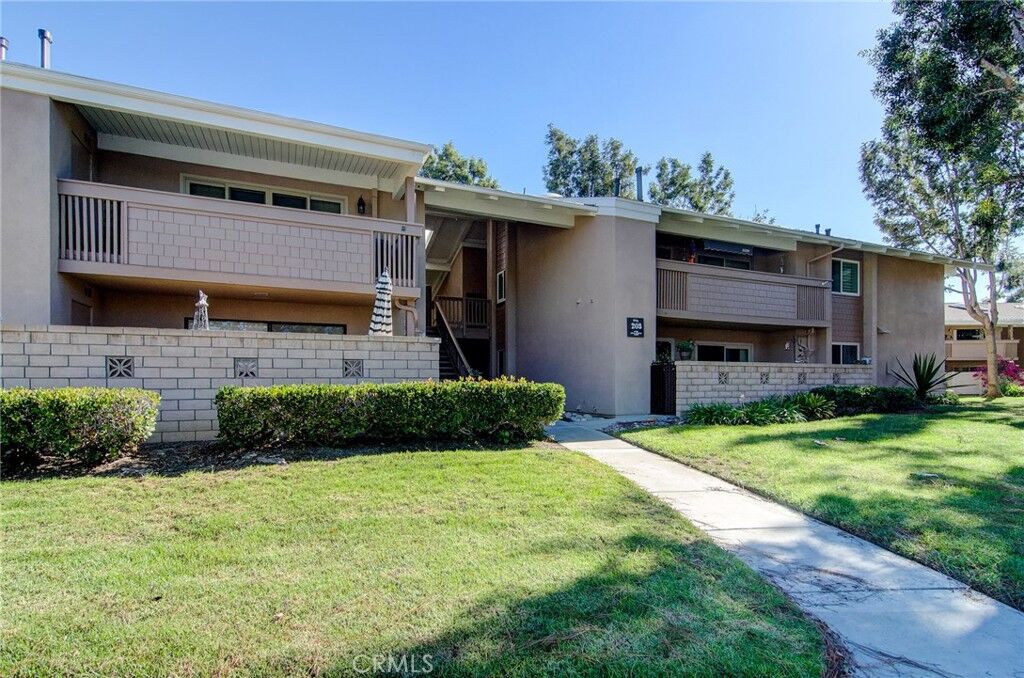 Property Photo:  8788 Coral Springs Court 203 H  CA 92646
