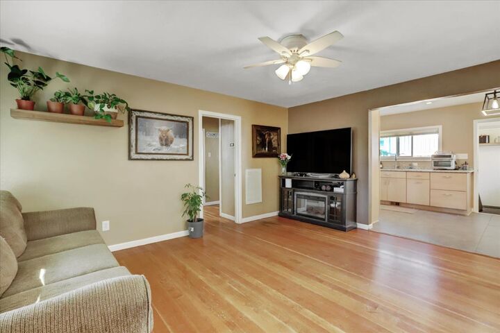 Property Photo: 156 Circle Drive CA 95603