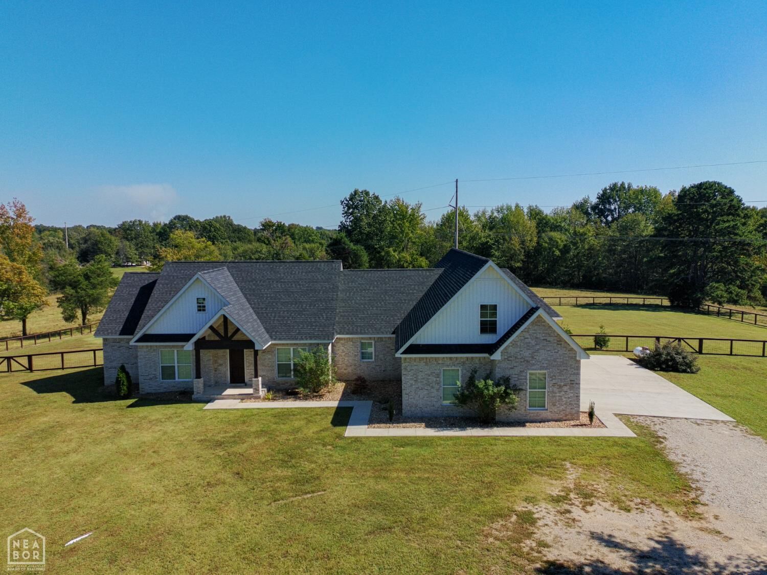 Property Photo: 610 County Road 793 AR 72417