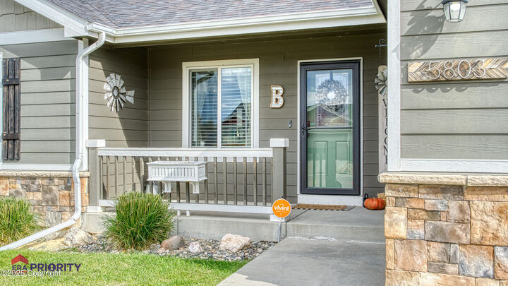 Property Photo: 5803 Alexis Ct - WY 82718