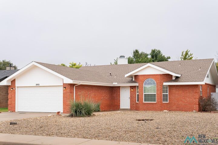 Property Photo: 3813 Lew Wallace Drive NM 88101