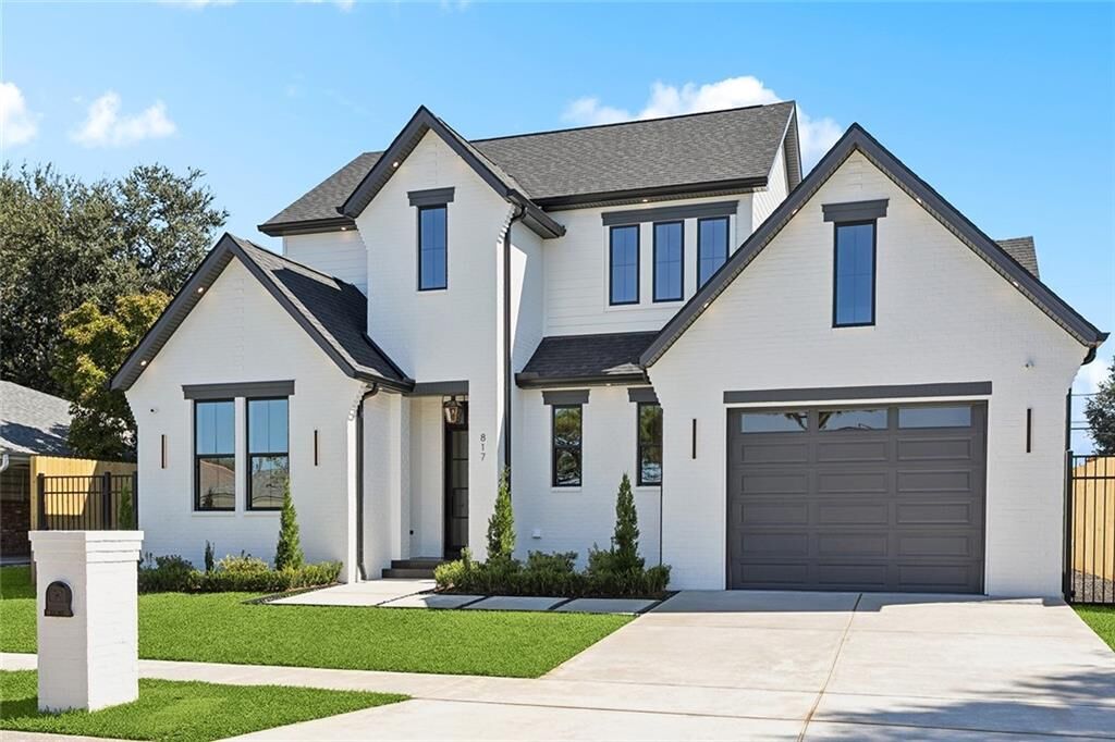 Property Photo: 817 Smith Drive LA 70005