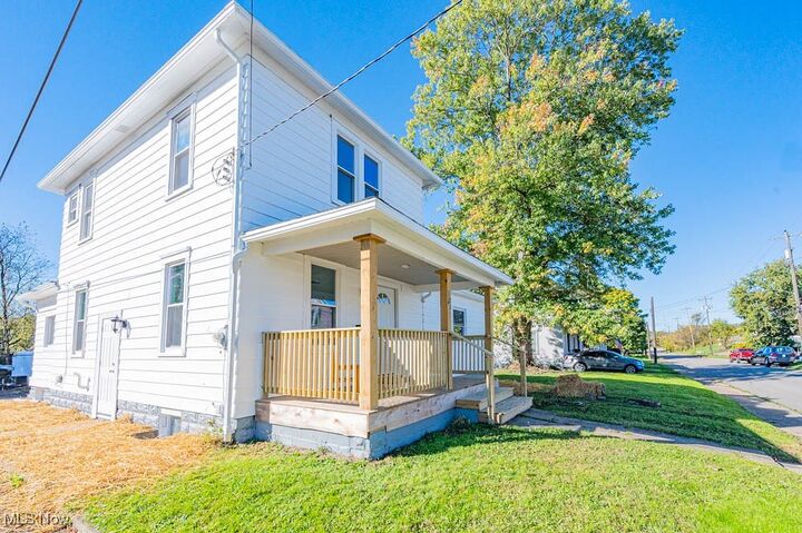 Property Photo:  385 Park Avenue  OH 44413 