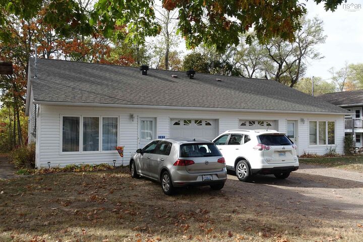 Property Photo: 1190-1192 Maple Street NS B0P 1V0