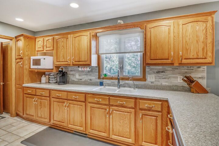 Property Photo: 200 Park Drive ND 58042