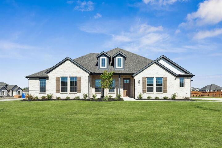 Property Photo: 4511 Cowboss Road TX 75165